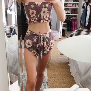 Planet Blue Two Piece Flower Set